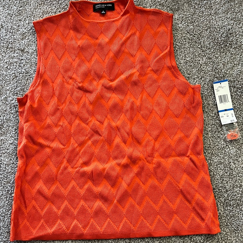 Jones New York sleeveless blouse